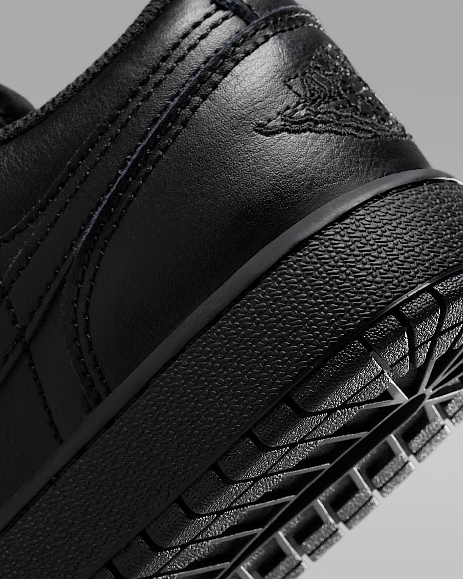 Air Jordan 1 Low Older Kids Shoes